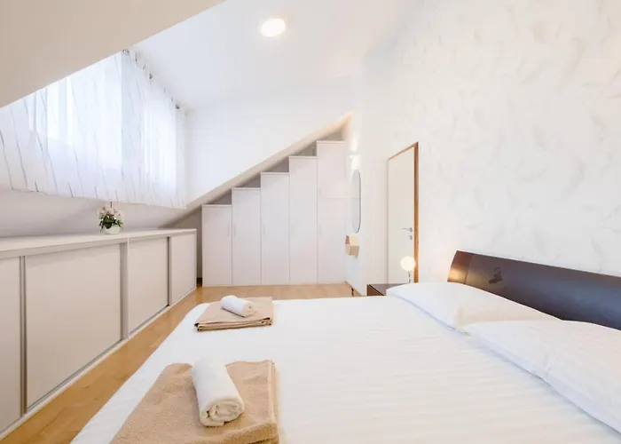 Krilo Apartament Podstrana